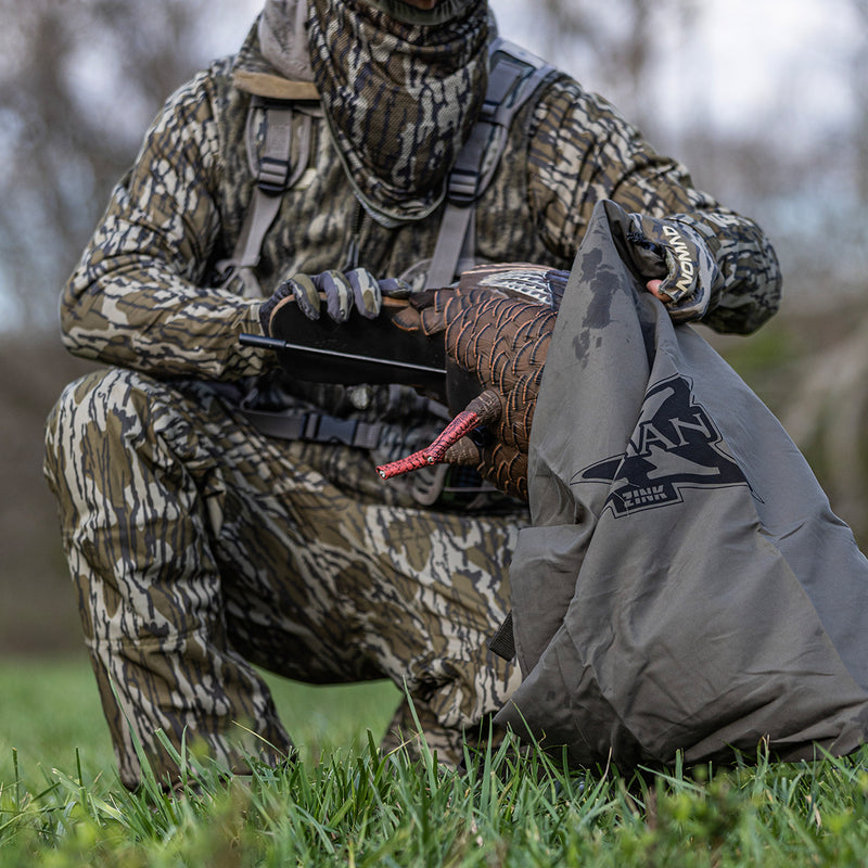 Avian-X - HDR Feeding Hen Turkey Decoy