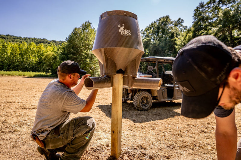 Boss Buck - Post Feeder