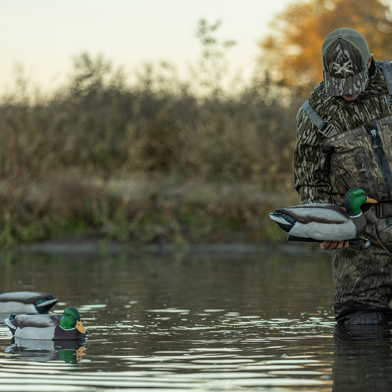 Avian-X - Topflight Mallards Open Water Pack - 6 Floating Duck Decoys