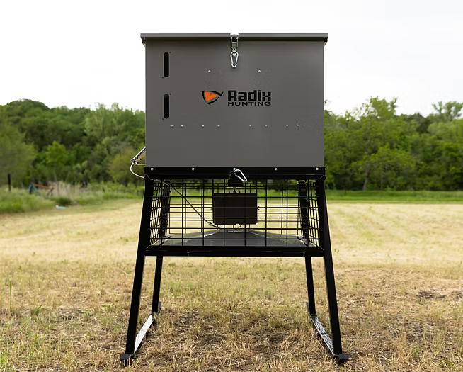 Radix Hunting - Virtus 6 Feeder - 600lbs