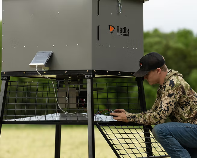 Radix Hunting - Virtus 6 Feeder - 600lbs